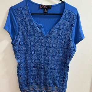 Peck & Peck Women's Blue Laceโ Overlay Shirt Size Medium